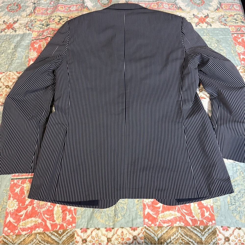 Ermenegildo Zegna Navy and White Pinstripe Blazer 100% SILK - Picture 15 of 16